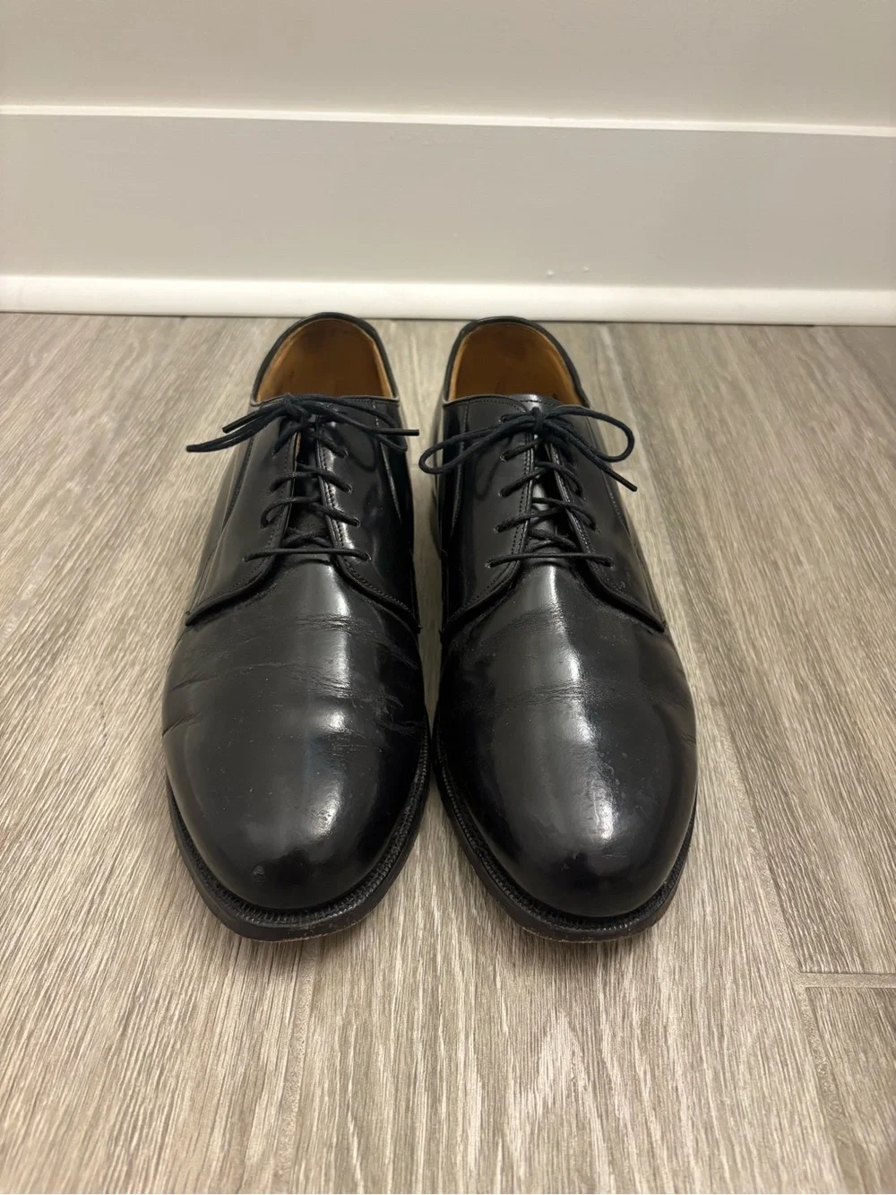 Johnston and Murphy Optima Men’s Black Leather Dress Shoes